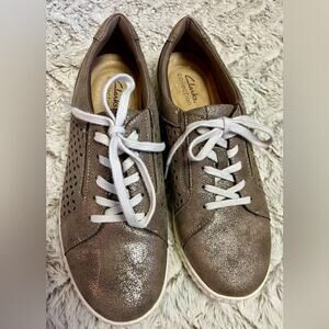 Clarks Collection Metallic Brown Leather Sneakers Women’s Size 8.5